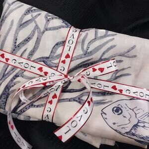 CARRIBEAN JOE! ISLAND SUPPLY GRAY/WHITE/BLUE UNDERSEA DEPICTION SHOWER CURTAIN!